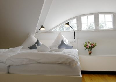 Bett im Doppelzimmer
